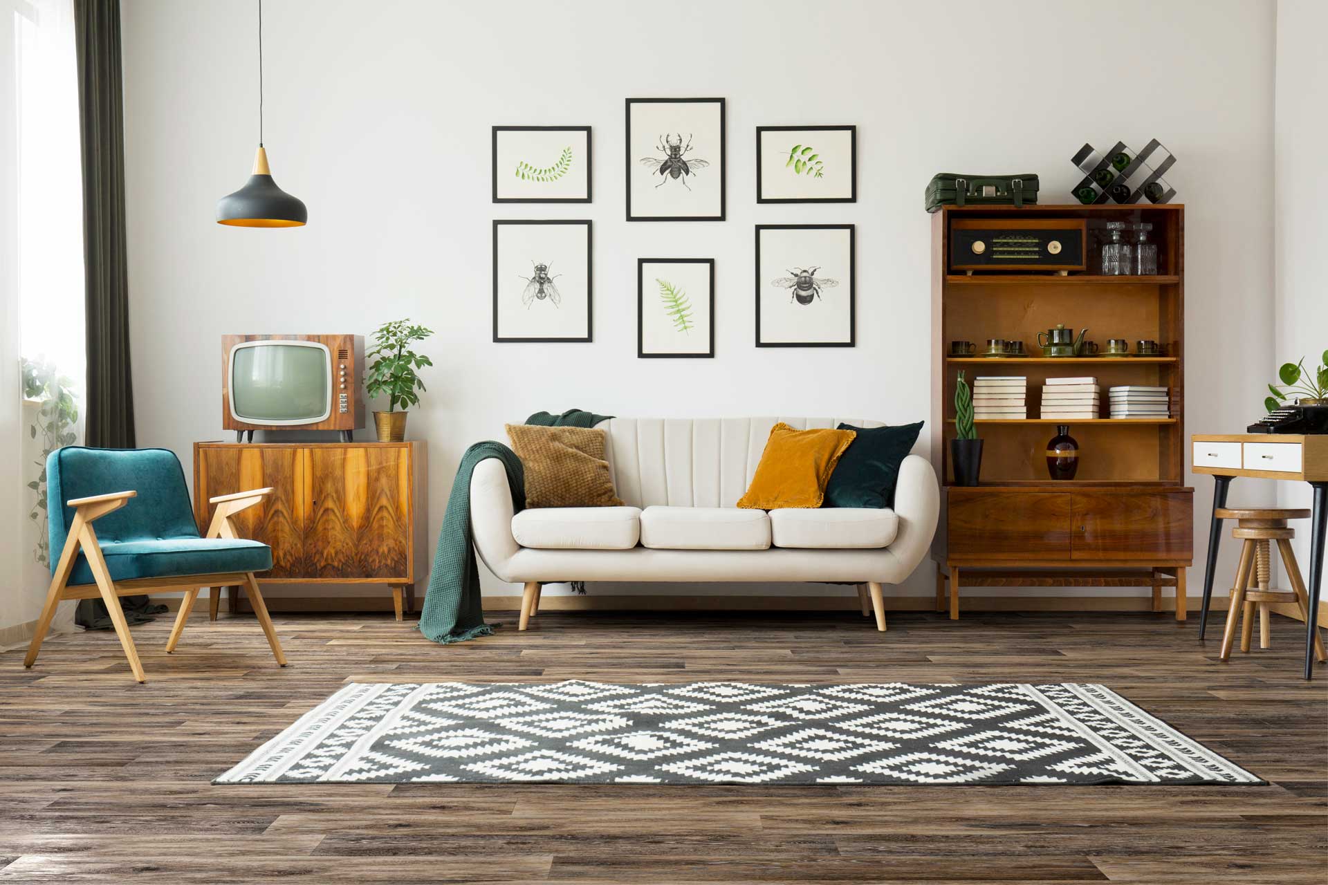 Random Holz — Deep Emboss room scene